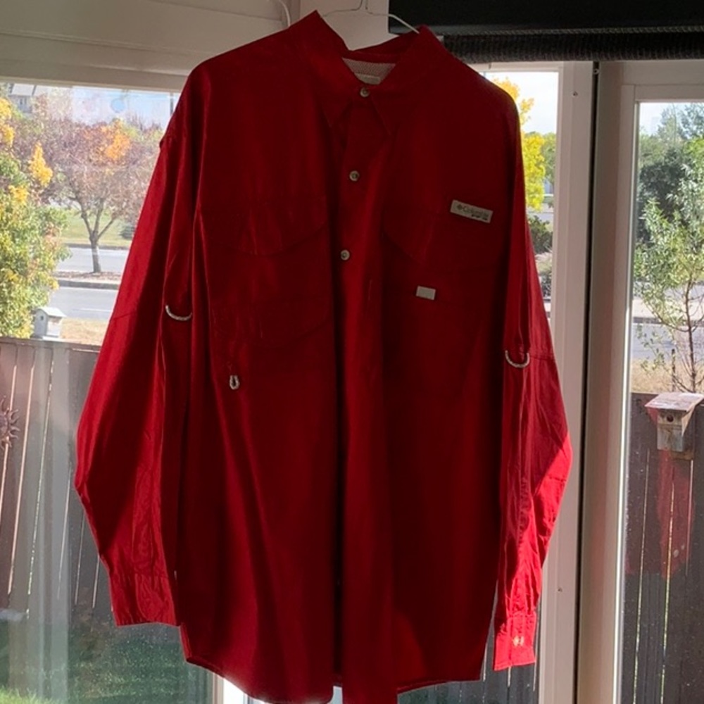 COLUMBIA PFG RED SHIRT MEDIUM